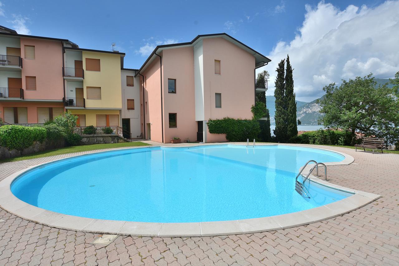 Residenza Candor With Pool Малчезине Екстериор снимка